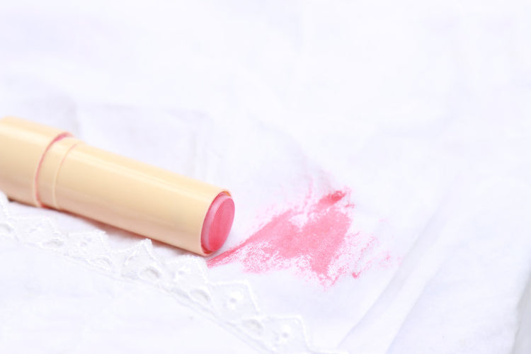How to Remove Lipstick From Clothes In 4 Steps