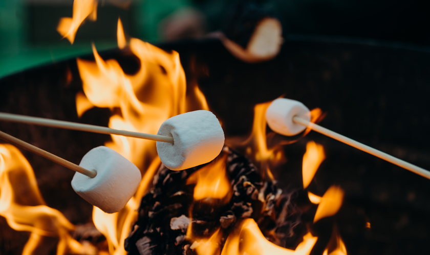 is it legal.to.throw cigarettes out the window Never throw a lit cigarette butt out of a car window. If you do, you could  face a fine of $1,025 and potentially be responsible for any costs or  damages due to