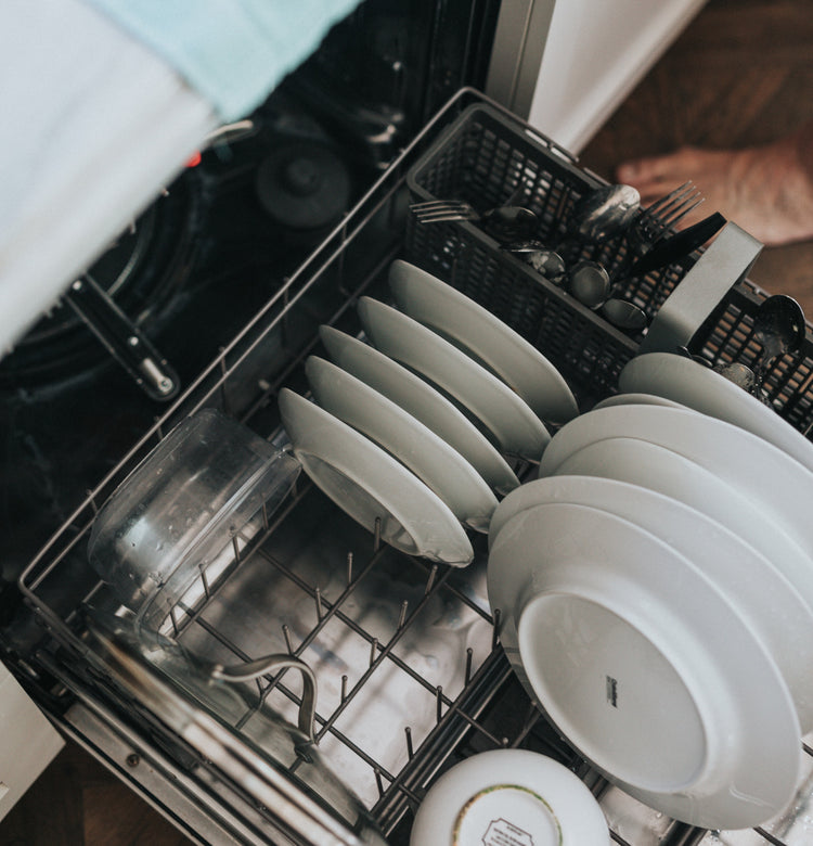 How to Clean a Dishwasher: A Quick & Easy Guide